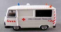 Norev Micro Miniature 472107 Ho 1/87 Peugeot J9 Ambulance Croix Rouge Française Neuf Boite