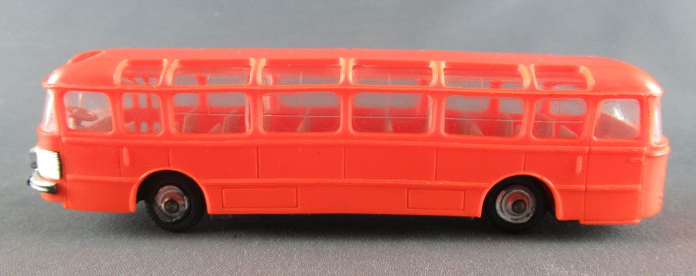 Norev Micro-Miniatures N°528 Ho 1:86 Orange Saviem Autocar