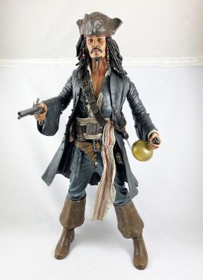 Pirates of the Carribean - NECA - Talking Capt. Jack Sparrow 18inch ...