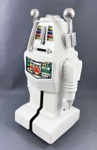 Robot - Battery Operated Non-Stop Robot - Celect 2000