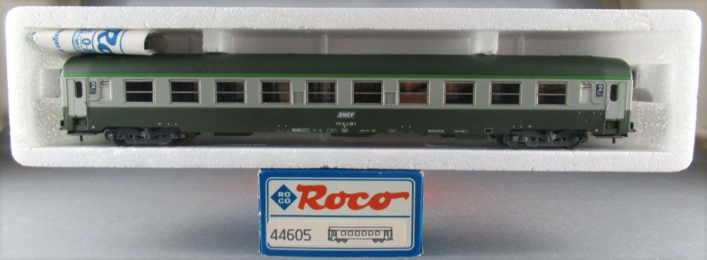 Roco 44605 Ho Sncf 2nd Cl Uic Coach B10 51 87 20 71 799-1 Green ...