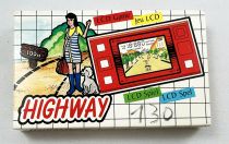 Saxon LCD Game - Handheld Game & Watch - Highway (occasion boite)