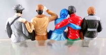 Scalextric 1:32 - Plastic Figure 54 mm - Group of 5 Seated Spectators including 1 with Binoculars 1 for Slot Car 3