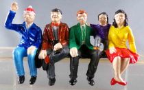 Scalextric 1:32 - Plastic Figure 54 mm - Group of 5 Seated Spectators including Children for Slot Car 1