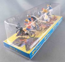 Sprint Final - Set of 4  Plastic Cyclists + Cup - Mint in Box