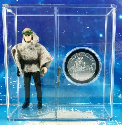 Star Wars (POTF) - Kenner - Luke Skywalker Battle Poncho w/Display