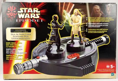  Hasbro Electronic Qui-Gon Jinn Lightsaber : Toys & Games