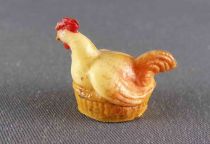 Starlux - The Farm - Animals - Hen in Basket (Ivory) (Series 53/54 ref 554)