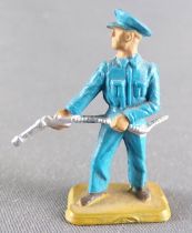 Starlux 35mm (1:50) - Cars Station - Gaz Station Man with Nozzle (ref 1028)