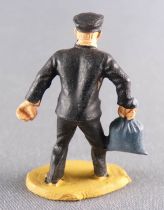 Starlux 35mm (1:50) - Civilians - Postman with bag (ref 1068)