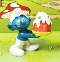 The Smurfs - Bully - 20100 Greedy Smurf yellow cake