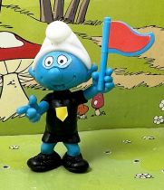 The Smurfs - Premium Kinder Surprise Figure - Arbiter Smurf