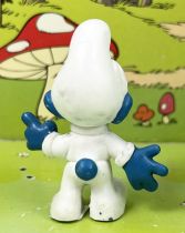 The Smurfs - Schleich - 20003 Cosmo Smurf (no helmet)  Made in Portugal