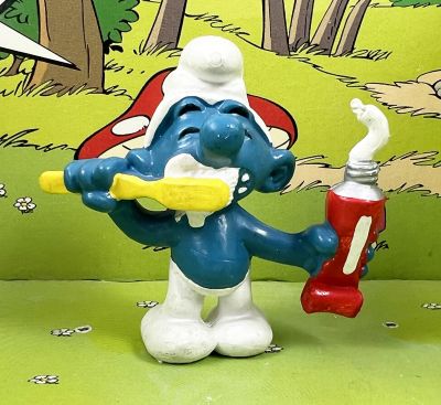 Schleich Smurf with Tooth