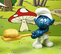 The Smurfs - Schleich - 20113 Baker Smurf (round bread)