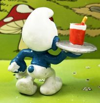 The Smurfs - Schleich - 20162 Waiter Smurf (red glass)