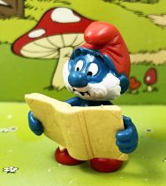 The Smurfs - Schleich - 20174 Papa Smurf with magical book (dark writing in)