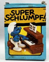 The Smurfs - Schleich - 40229 Smurf with Piano (w/box)