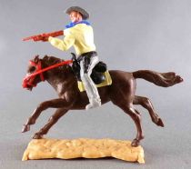 Timpo - Cow-Boys - 2nd Series - Mouted Firing Rifle Yellow Shirt Grey Legs Dark Brown Galloping Horse