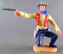 Timpo - Cow-Boys - 3rd Series - Footed Right Arm Outstretched (pistol) Yellow Shirt Red Waistcoat Kneeling Black Legs