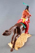 Timpo Indians 2nd Series (moulded weapon) Mounted Firing Rifle Red Legs Green Feather Dark Brown Galloping (long) Ho