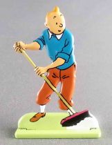 Tintin - Silhouette Metal The Archives by Moulinsart Atlas Ref 2151 204 - Tintin with Broom