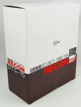 Transformers Masterpiece - BadCube - OTS-15 Security Director Recon (Red Alert)