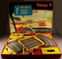 Tri-Ang Minic Autoroute France 1530 - Coffret Route & Passage à Niveau Mercedes Rolls Royce