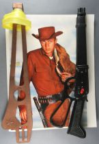 Wanted Dead or Alive - Josh Randall\'s Winchester & Holster - Plastic Toy Mint Condition