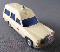 Wiking Ho 1/87 Mercedes Benz 200 Break Ambulance Girophare Lumineux