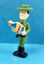 Yogi Bear - Kinder Surprise 1995 - Ranger Smith maple syrup bottle